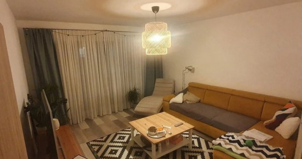 3 camere in zona Dambovita