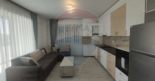 De inchiriat apartament 3 camere lux etaj 1 zona podul Ce...