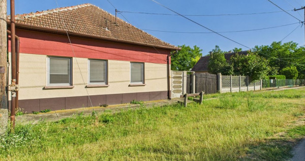 Casă 3 camere renovată cu potențial în Ketegyhaza