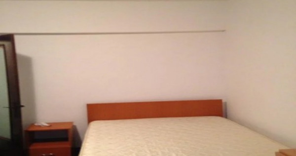 1 camera in zona Centrala