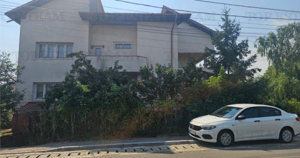 Vila spatioasa 6camere garaj in centru Bolintin-Deal