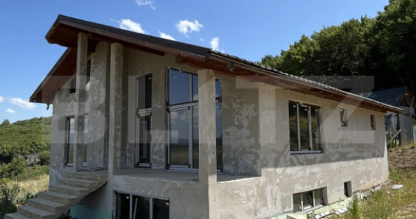 Casă cu panoramă deosebită pe Dealul Jelni – 10 ari de