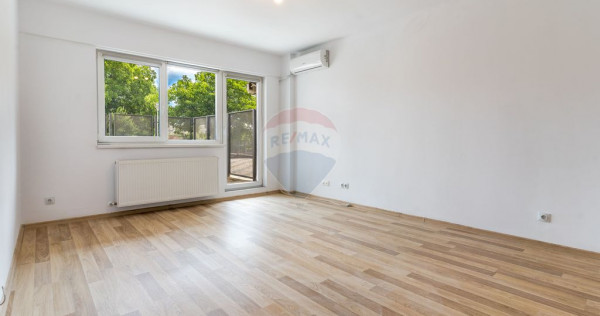 De vanzare apartament cu 2 camere si terasa 40 mp, comisi...