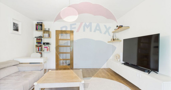 Apartament 3 camere superb cu loc de parcare si boxa Unirii