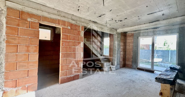 Casa individuala cu 4 camere, bucatarie inchisa, zona Planetelor