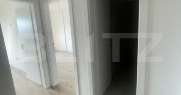 Apartament de vanzare, cu 3 camere, balcon mare, panoramă s