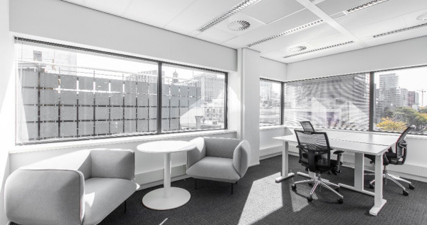 Spațiu de birou privat pentru 3 persoane în Regus Anchor Business