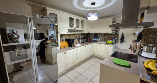 Apartament premium cu 4 camere, ultracentral &ndash; Design Pers