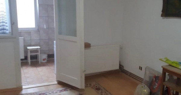 Garsoniera semidecomandat - zona Centrul Vechi