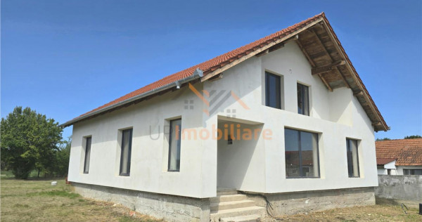 CASA 4 CAMERE | 3 BAI | SAT.CHISTAG | BIHOR