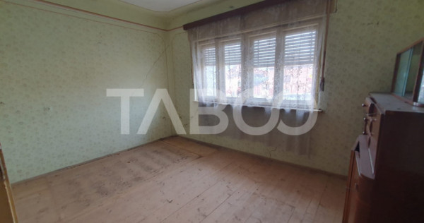 Casa de vanzare in Mandra 140 mp utili curte sura anexe 3 be