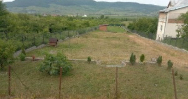 Teren intravilan 2177 mp Sieu Magherus