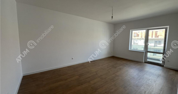 Apartament cu 2 camere decomandate si balcon zona Doamna Sta