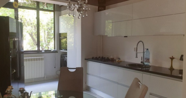 Apartament 3 camere de vanzare – Tiglina 2, stradal, re...