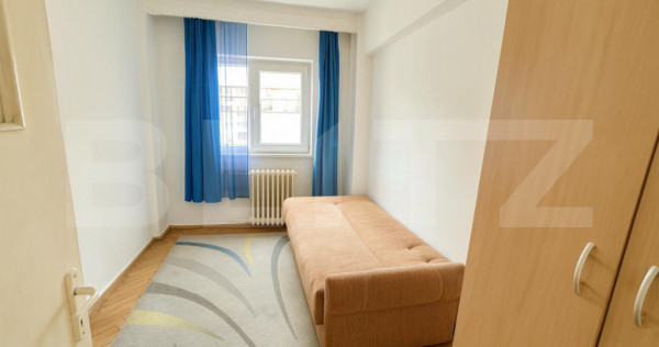 Apartament 3 camere, 2 bai, etaj 1, zona Cetate