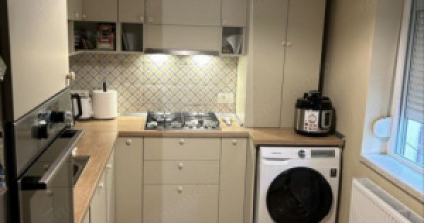 Apartament ultracentral, 2 camere, etaj 3
