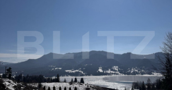 Teren de vânzare la Colibița – cu vedere panoramică spr