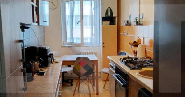 Apartament cu 3 camere, 72 mp, Simeria