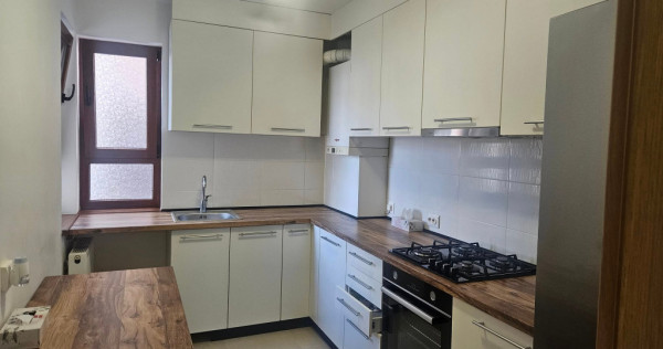 Apartament modern cu 3 camere de vânzare în zona Tractorul,