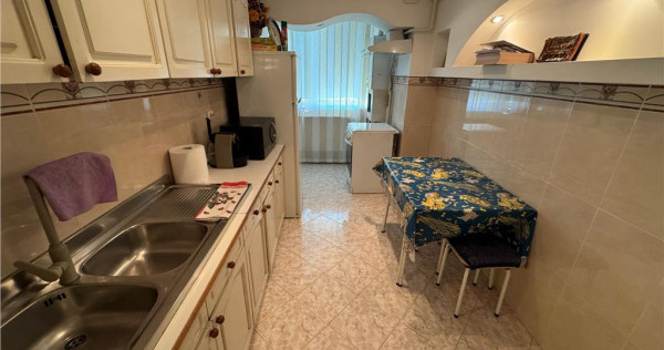 Apartament 3 camere, 72mp, etaj 2, zona fostul Tribunal - st