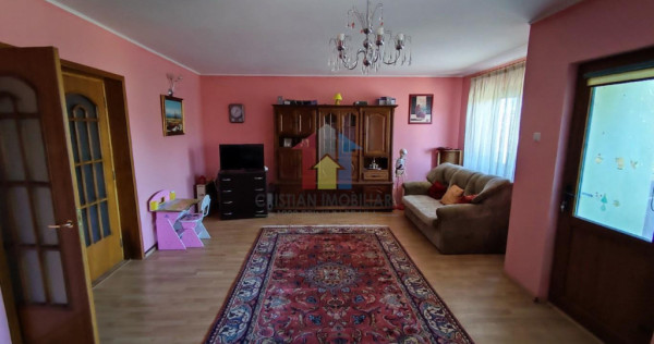 Vila P 1 Pod, teren 270 mp, Mobilata si Utilata, Chiscani