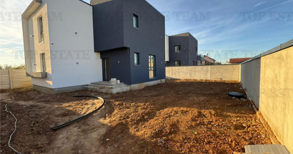 Casa cu incalzire in pardoseala de langa Craiova