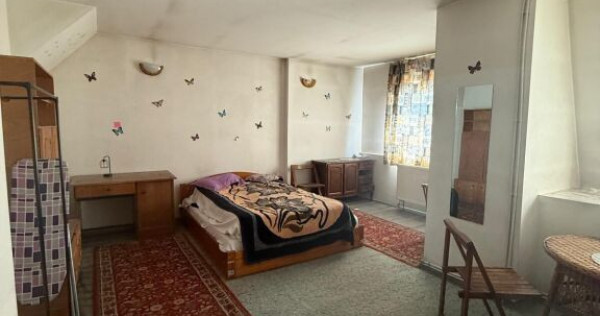 APARTAMENT CU 5 CAMERE PE 2 NIVELE, PACURARI, LUKOIL