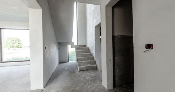 Casă premium semi-finisată de vânzare Curtici, cartier...