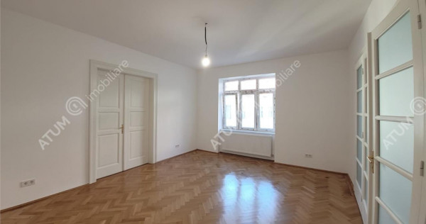 Spatiu de birouri cu 4 camere si 3 bai in zona centrala din