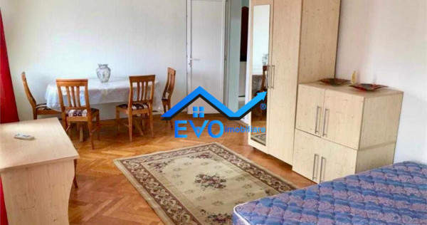 Apartament cu 3 camere, 2 bai, decomandat, zona Copou