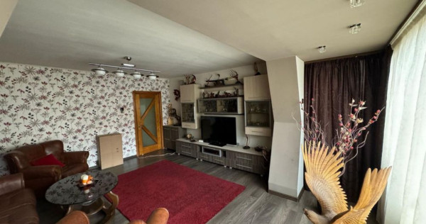 Apartament 3 camere decomandat etajul 1 Noua