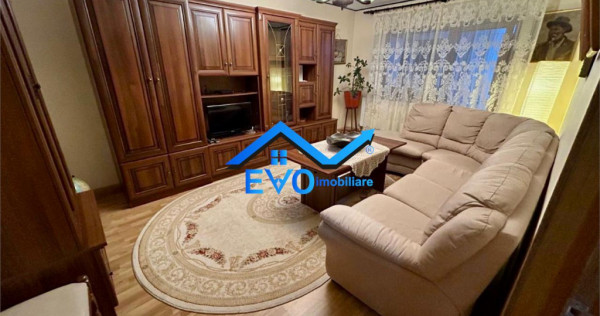 Apartament cu 3 camere, 2 bai, decomandat, zona Bd. Independ