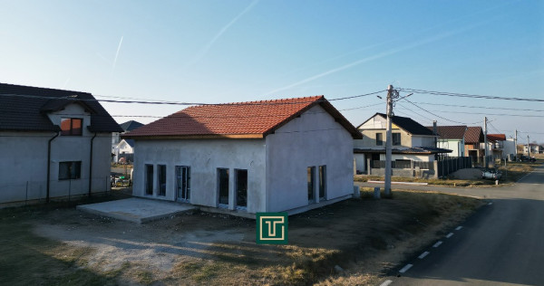 Casa nouă cu 3 camere cu posibilitate de extindere în Fântânele