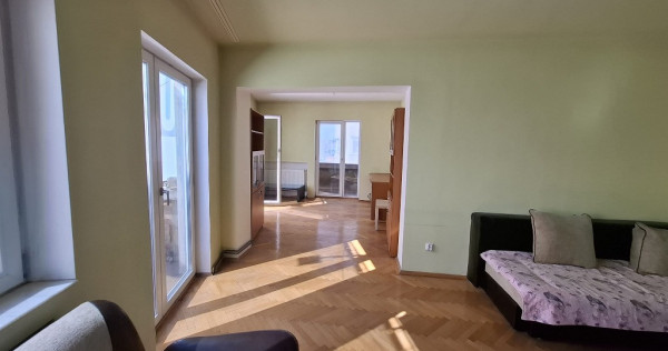 [PIATA DOROBANTI] Apartament cu 3 camere -89 MP- Centrala Proprie