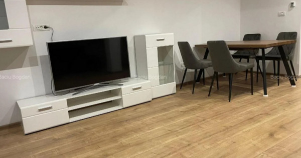 Apartament 5 camere, decomandat - zona Grivitei