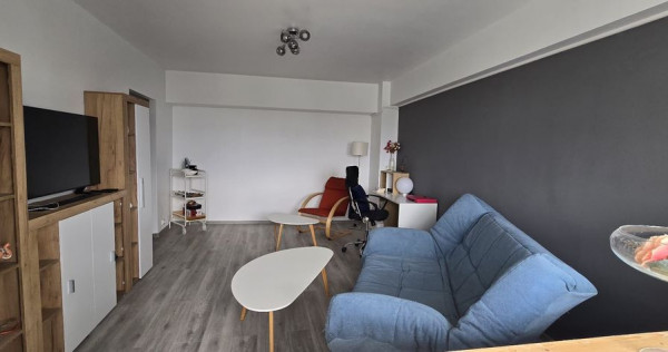 3 camere decomandat Mega Mall/