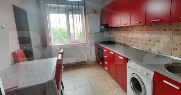 Apartament cu 4 camere, 80 mp, zona Micro 15 Satu Mare