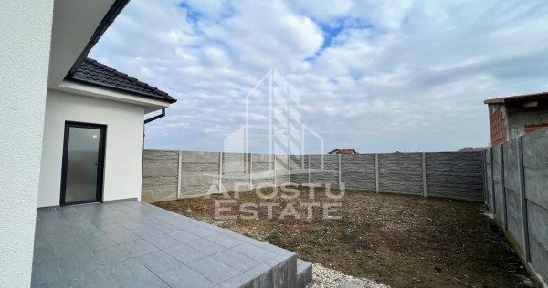 1/2 Duplex pe parter, cu 3 camere si 2 bai, Sag