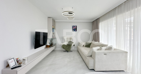 Vanzare apartament decomandat ultrafinisat + parcare cartier