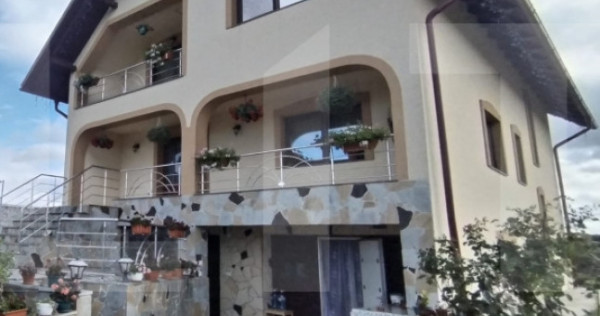 Vilă D+P+1+M - lux Dorohoi &ndash; 228 mp utili, teren 2.300 mp
