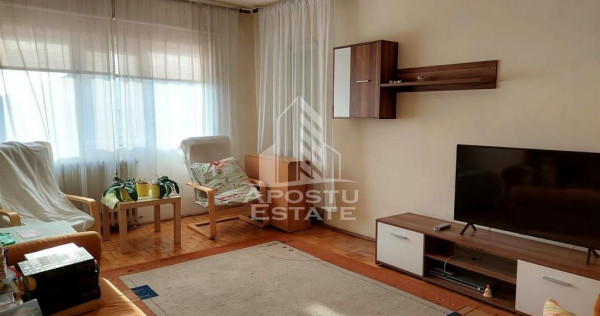 Apartament 3 camere decomandat zona Modern