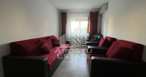 Apartament cu 4 camere, 2 bai, etaj intermediar, zona Soa...