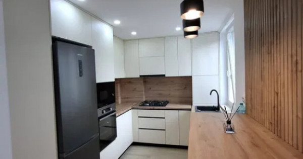 Apartament cu 2 Camere Semidecomandate Zona Ultracentrala