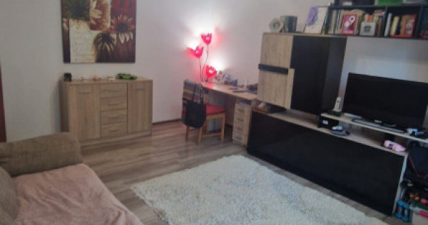 Apartament 2 camere decomandat intrare Racadau