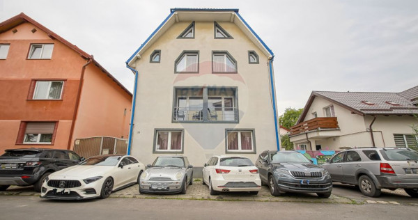 Casă / Vilă cu 14 camere de v&acirc;nzare &icirc;n zona Astra