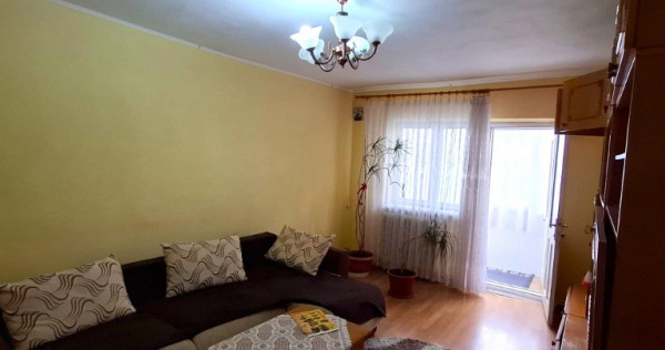 Apartament 3 camere, etaj1 (Politie)