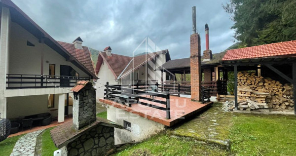 Vila tip duplex, P+1E+M, Poiana Marului