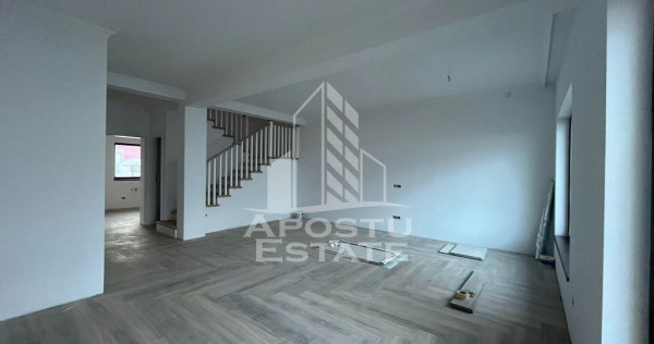 Duplex cu 4 camere, 3 bai,teren 250 mp in zona Dambovita