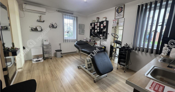 Spatiu comercial de 2 camere cu 2 bai 3 locuri de parcare zo