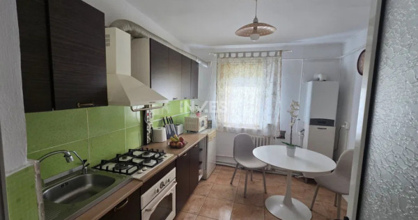 Apartament 3 camere-Ultracentral-Podul de Fier-etaj intermed